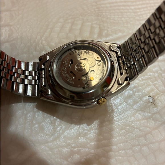 Seiko vintage Gold color  Men's Watch - Picture 4 of 11
